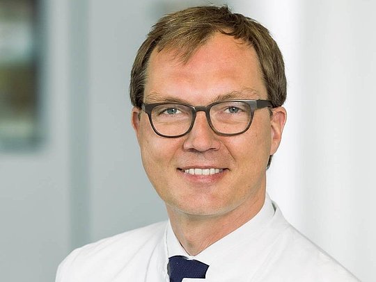 Chefarzt Dr. Andreas Schlesinger 